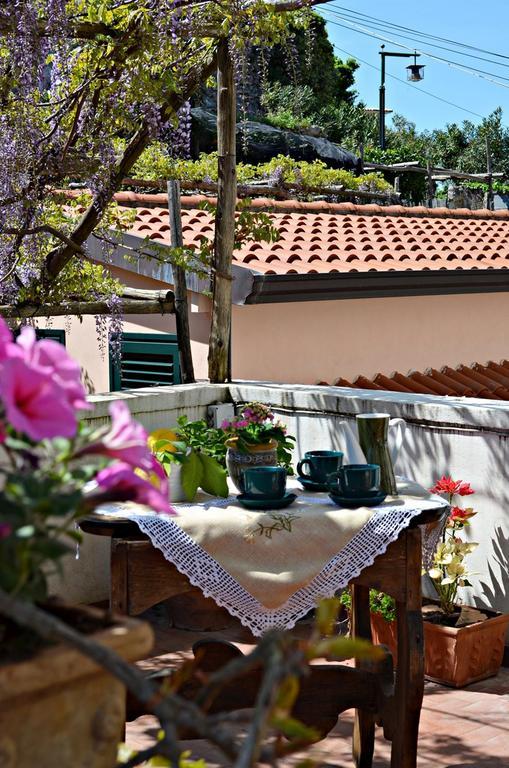 Casa Cecilia Apartment ราเวลโล ภายนอก รูปภาพ