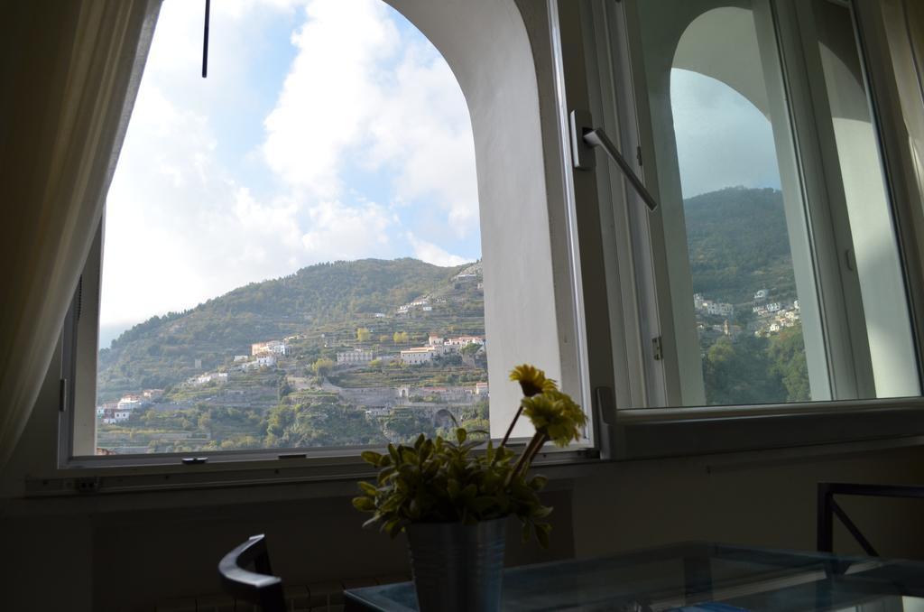 Casa Cecilia Apartment ราเวลโล ภายนอก รูปภาพ